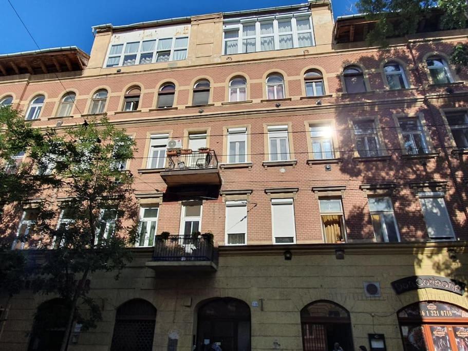布达佩斯Nefelejcs Near The Keleti Railway Station公寓 外观 照片